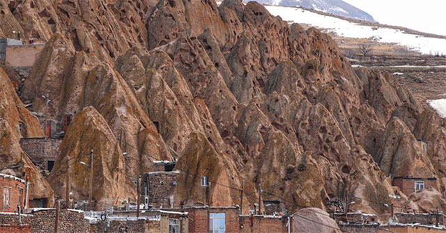 Khám Phá Ngôi Làng Hang Động Độc Đáo Nhất Iran
