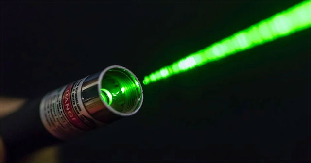 Khám Phá Những Hiện Tượng Lạ Lùng Của Tia Laser Tạo Ra Bóng Tối